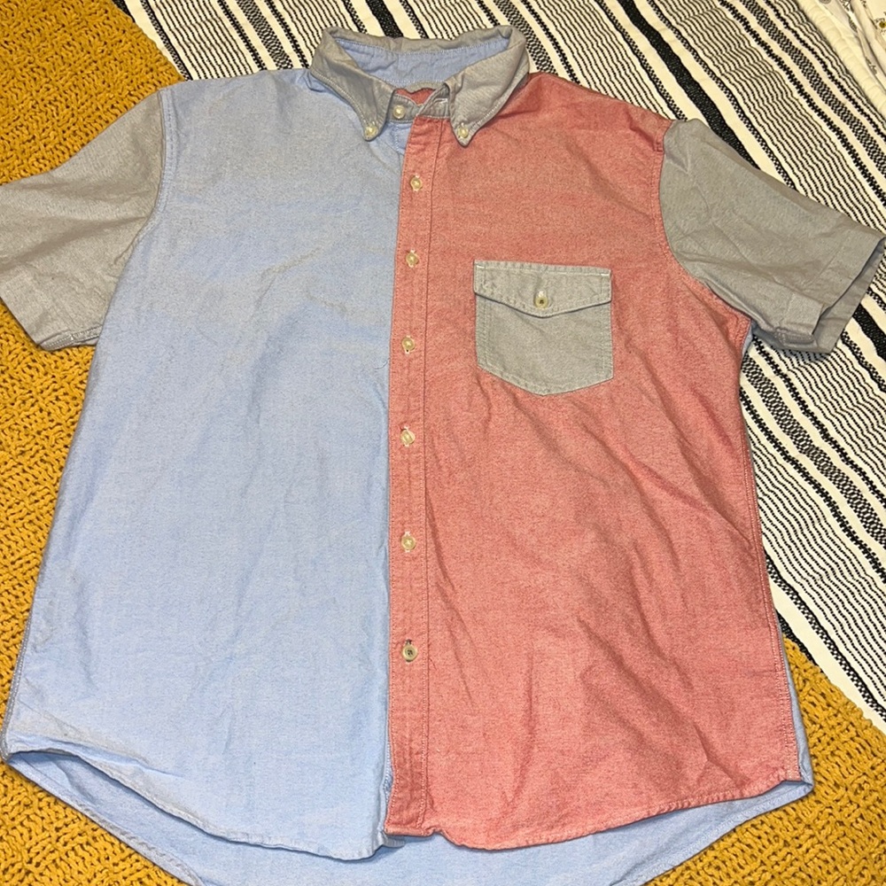 AEO Color-block Short sleeve button down with pocket Size L